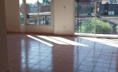 Excelente departamento en alquiler zona centro