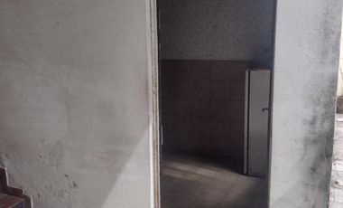 Excelente Oportunidad GRAN LOCAL con CASA en PLANTA ALTA o CASA A RECICLAR