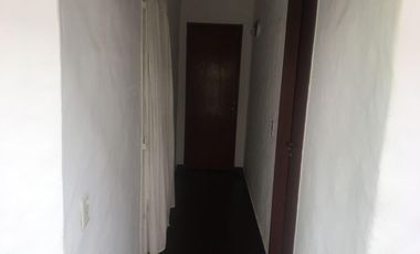 CASA QUINTA CON PISCINA , FONDO PARQUIZADO, PARRILLA, SAUNA