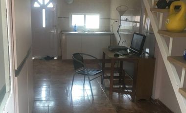 CASA QUINTA CON PISCINA , FONDO PARQUIZADO, PARRILLA, SAUNA