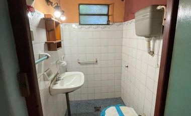 En alguiler amplia casa