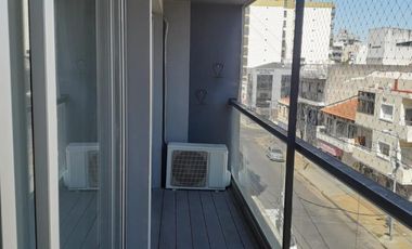 ALQUILER DPTO DE TRES AMBIENTES CON COCHERA, VILLA BALLESTER