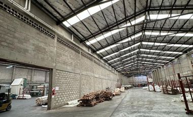 Nave Industrial 7537 m2 totales - 6337 m2 cubiertos Lomas del Mirador