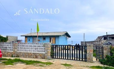 CASA EN VENTA EN EL QUISCO / PUNTA DE TRALCA