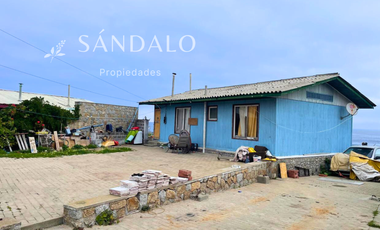 CASA EN VENTA EN EL QUISCO / PUNTA DE TRALCA