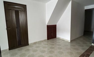 Casa y apartaestudio Castilla Medellín