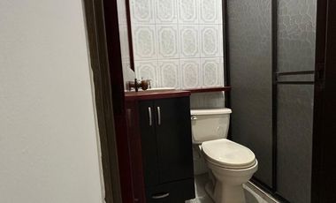 Casa y apartaestudio Castilla Medellín