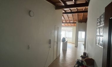 Edifico San Juan con la 70
