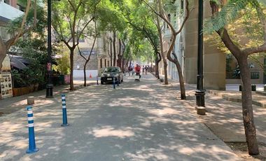 Departamento Amoblado en Arriendo en A PASOS ESTACION METRO BELLAS ARTES