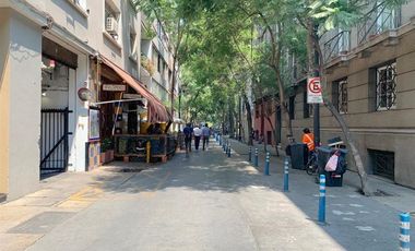 Departamento Amoblado en Arriendo en A PASOS ESTACION METRO BELLAS ARTES