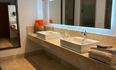 DEPARTAMENTO EN VENTA EN LA AMADA PLAYA MUJERES