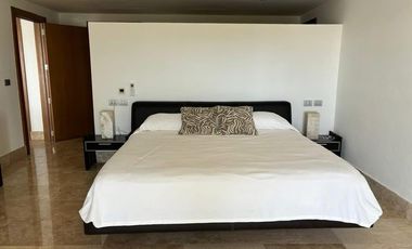DEPARTAMENTO EN VENTA EN LA AMADA PLAYA MUJERES