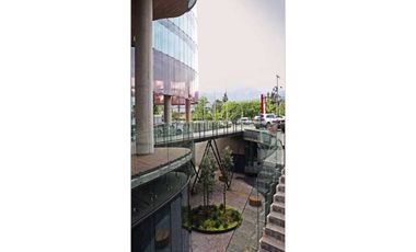Hermosa oficina con LEED Gold en Las Condes