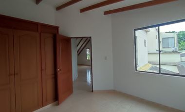 CASA EN VENTA/BOSTON/PEREIRA