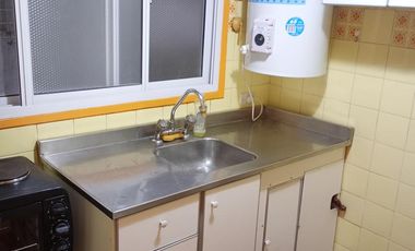 Departamento 1 ambiente en exc ubicación. Olivos.