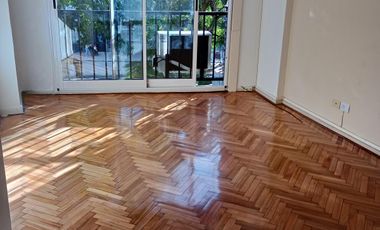 Departamento 1 ambiente en exc ubicación. Olivos.