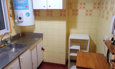 Departamento 1 ambiente en exc ubicación. Olivos.