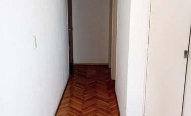 Departamento 1 ambiente en exc ubicación. Olivos.