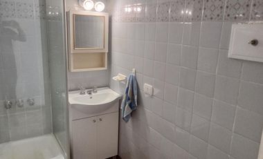 Departamento 1 ambiente en exc ubicación. Olivos.