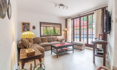 Casa 4 ambientes   quincho en Pinos De Anchorena