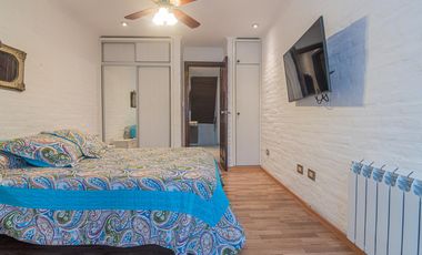Casa 4 ambientes   quincho en Pinos De Anchorena