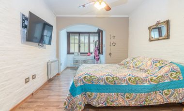 Casa 4 ambientes   quincho en Pinos De Anchorena