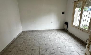 Casa en  centro de Lujan