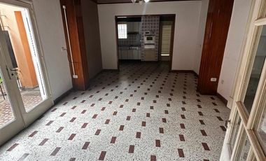 Casa en  centro de Lujan