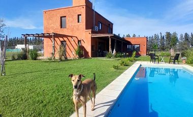 Casa en  alquiler temporario en Barrio Privado Matisse