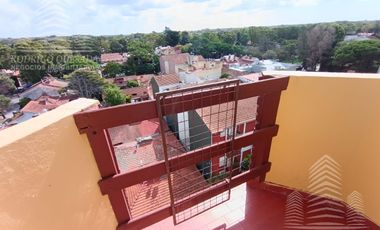Departamento 2 ambientes c/cochera cubierta!!
