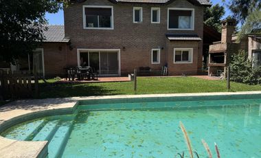 Venta casa en San Joaquin Capilla del Señor apta credito hipotecario