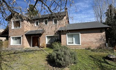Venta casa en San Joaquin Capilla del Señor apta credito hipotecario