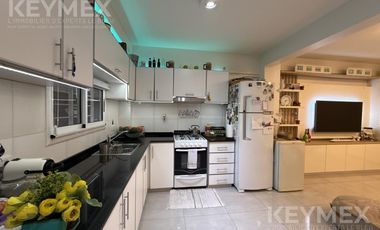 Departamento en venta de 3 ambientes con cochera