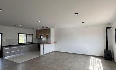 Casa en venta 3 dormitorios en Ibarlucea