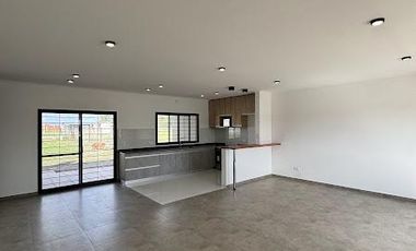 Casa en venta 3 dormitorios en Ibarlucea