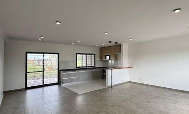 Casa en venta 3 dormitorios en Ibarlucea