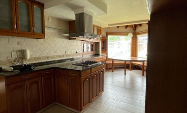 Casa en alquiler, Lujan, sobre calle ituzaingo al 859