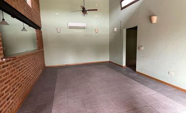 Casa en alquiler, Lujan, sobre calle ituzaingo al 859