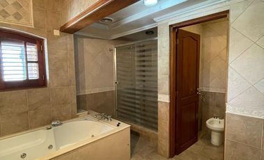 Casa en alquiler, Lujan, sobre calle ituzaingo al 859