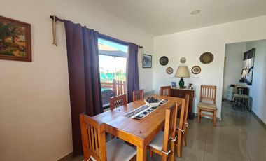 Casa con pileta en Santa Elena Pilar del Este