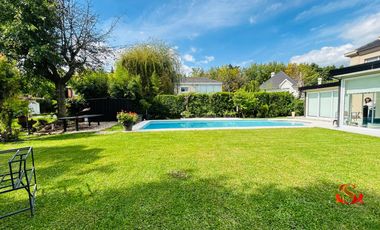 Casa en  venta Solar Del Bosque, Canning. 6 amb. 3 hab.