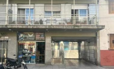 Departamento en venta - 2 Dormitorios 1 Baño - Cochera - 75Mts2 - General San Martín
