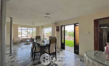 Casa esquinera en arriendo, barrio La Francia, Manizales