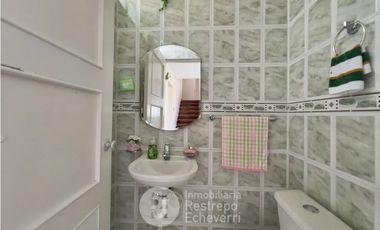 Casa esquinera en arriendo, barrio La Francia, Manizales