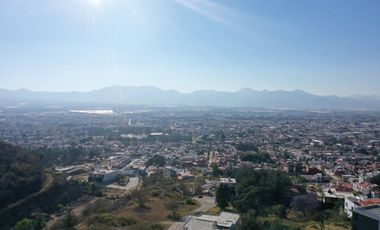 Casa en Venta con Alberca y Terraza Panorámica en Ciudad Guzmán.