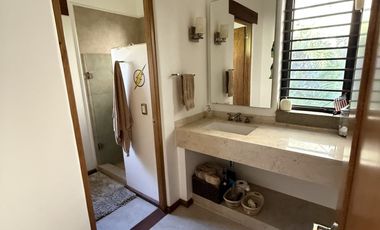 Casa en Venta con Alberca y Terraza Panorámica en Ciudad Guzmán.