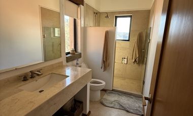 Casa en Venta con Alberca y Terraza Panorámica en Ciudad Guzmán.