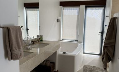 Casa en Venta con Alberca y Terraza Panorámica en Ciudad Guzmán.