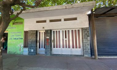 Granadero Baigorria, Eva Peron Nº 632 - VENTA