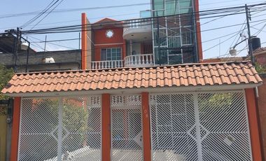 GUADALUPE DEL MORAL EDIFICIO VENTA IZTAPALAPA CDMX